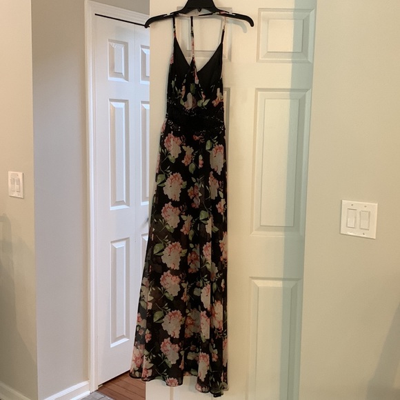 Lulus XS maxi dress - Picture 2 of 3
